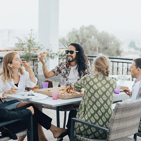 Hostel One One World Square Αγία Νάπα