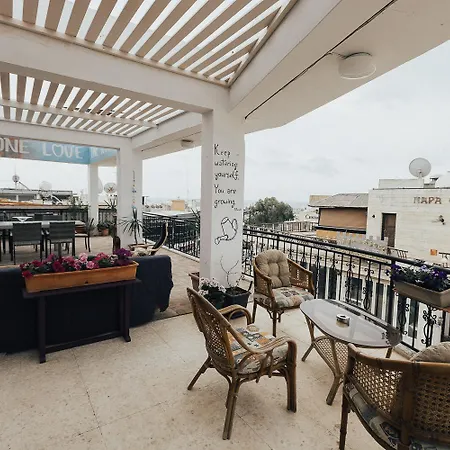 One One World Square Hostel Αγία Νάπα