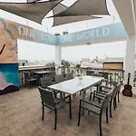 One One World Square Hostel Ajia Napa