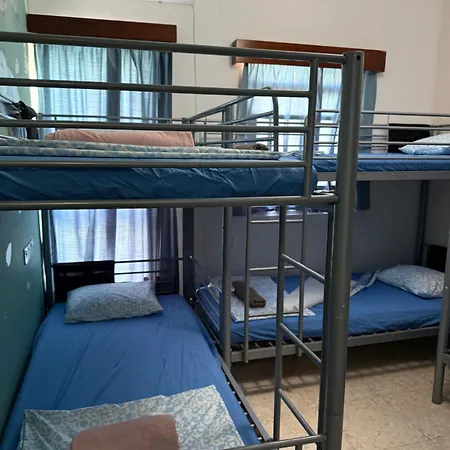 One One World Square Hostel Ayia Napa