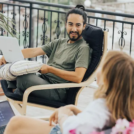 One One World Square ホステル