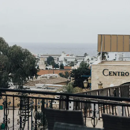 One One World Square アヤナパ