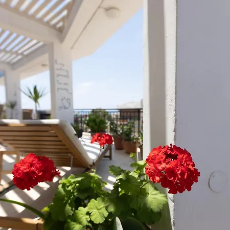 One One World Square Hostel Ayia Napa