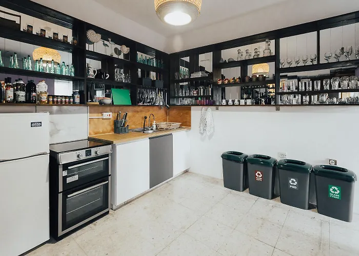 One One World Square *