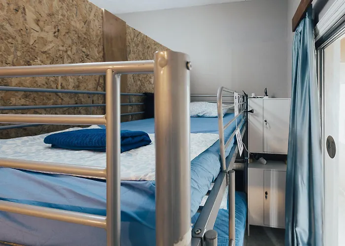 Vandrarhem One One World Square Ayia Napa