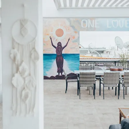 One One World Square *