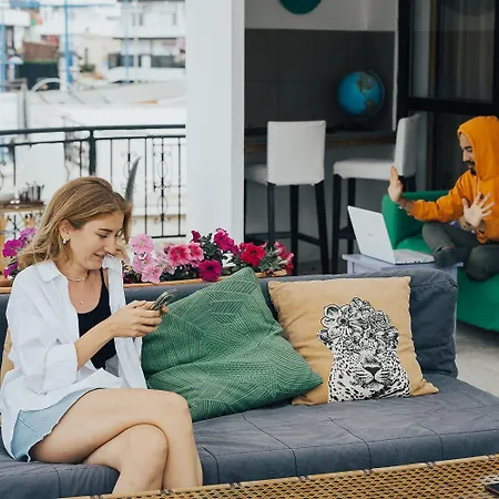 One One World Square *