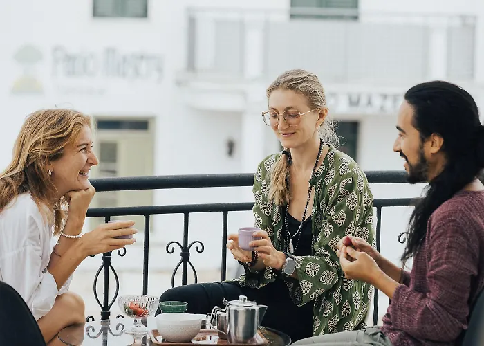 One One World Square Hostel *