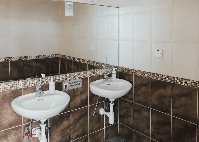 One One World Square * Aya Napa