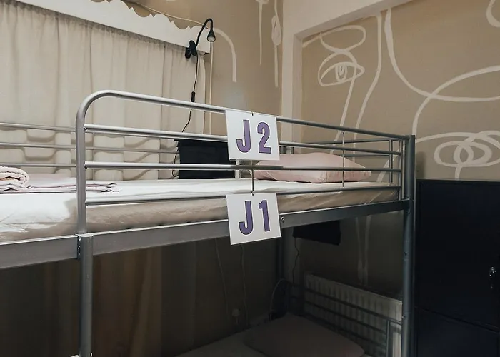 One One World Square Hostel *